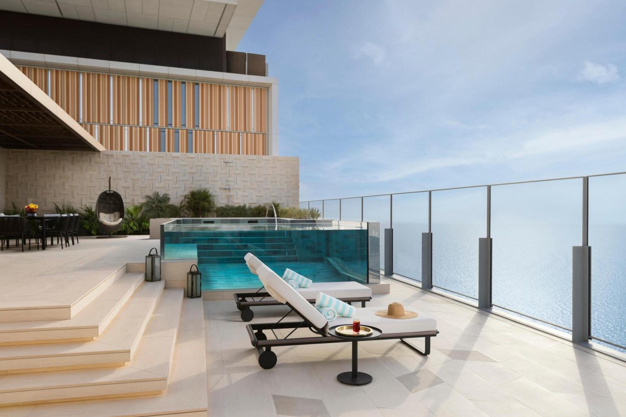 Atlantis The Royal Hotel Dubai Exterior photo The rooftop pool at the hotel